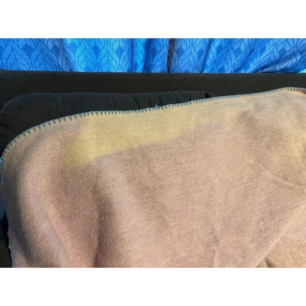 Vintage kenwood wool blanket play camp warm purple yellow cabin